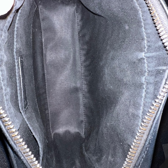 YSL All Black Lou Camera Bag - Like New with back pocket - Picture 13 of 16